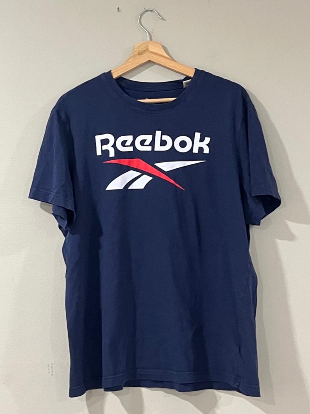 Reebok Men's Short-Sleeve Crewneck Tee in Navy Blue